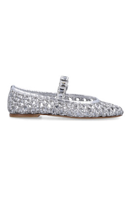 elegant-ballet-shoes-for-dancers