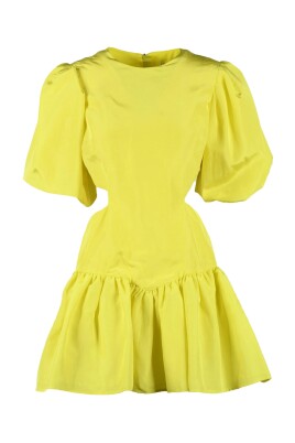 balloon-dress-with-puff-sleeves
