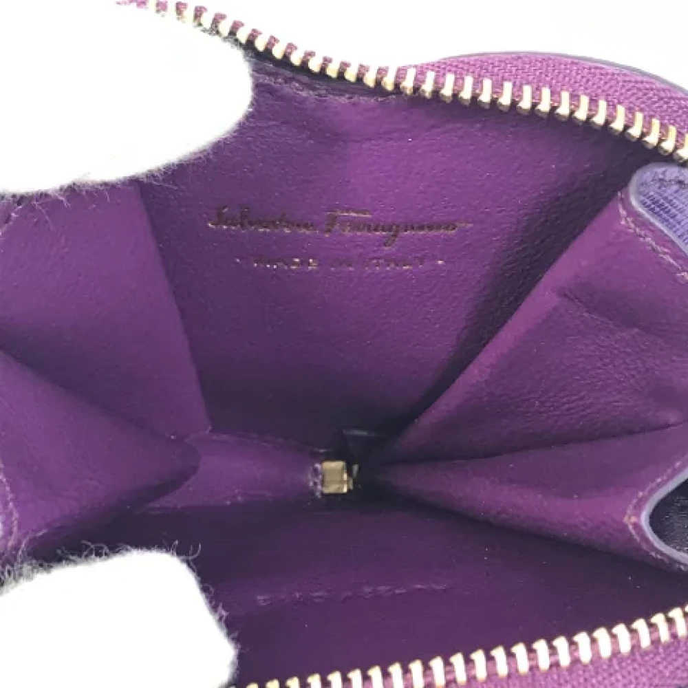 Salvatore Ferragamo Pre-owned Leather wallets Purple Dames