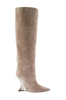 nina-boots-pointed-toe