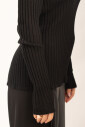 pull-en-tricot-a-col-en-v-en-nero