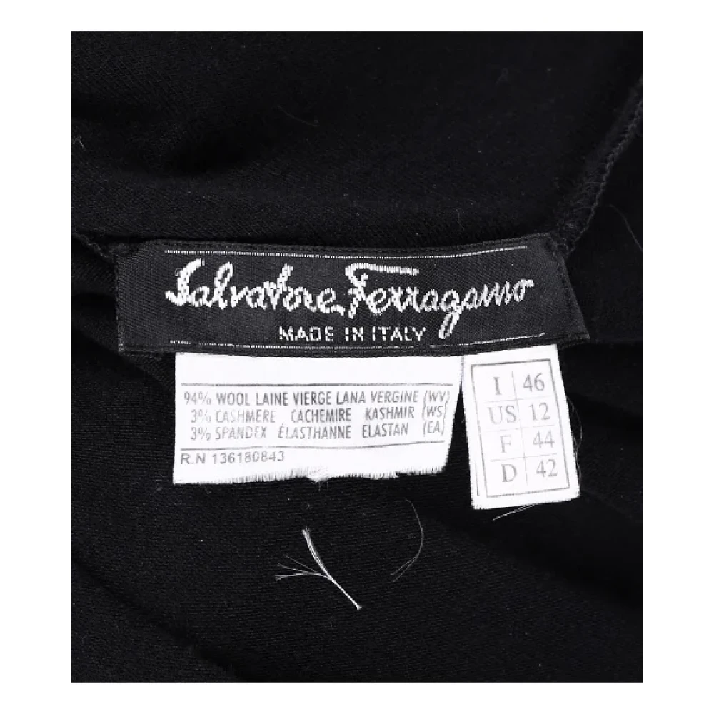 Salvatore Ferragamo Pre-owned Wool tops Black Dames
