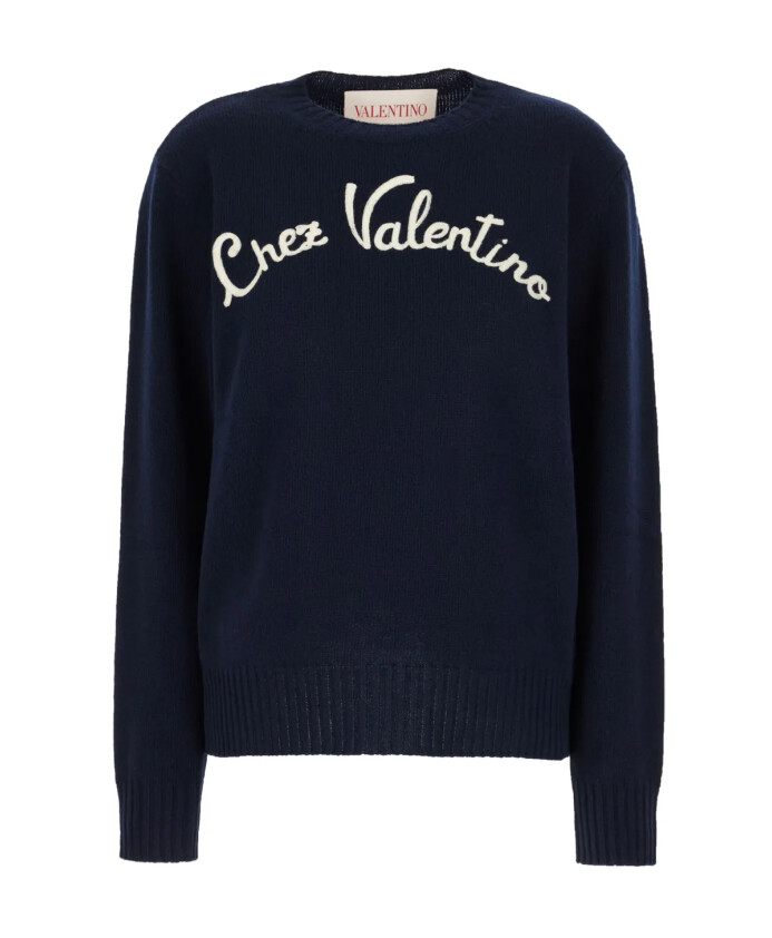 embroidered-logo-sweatshirts-and-hoodies