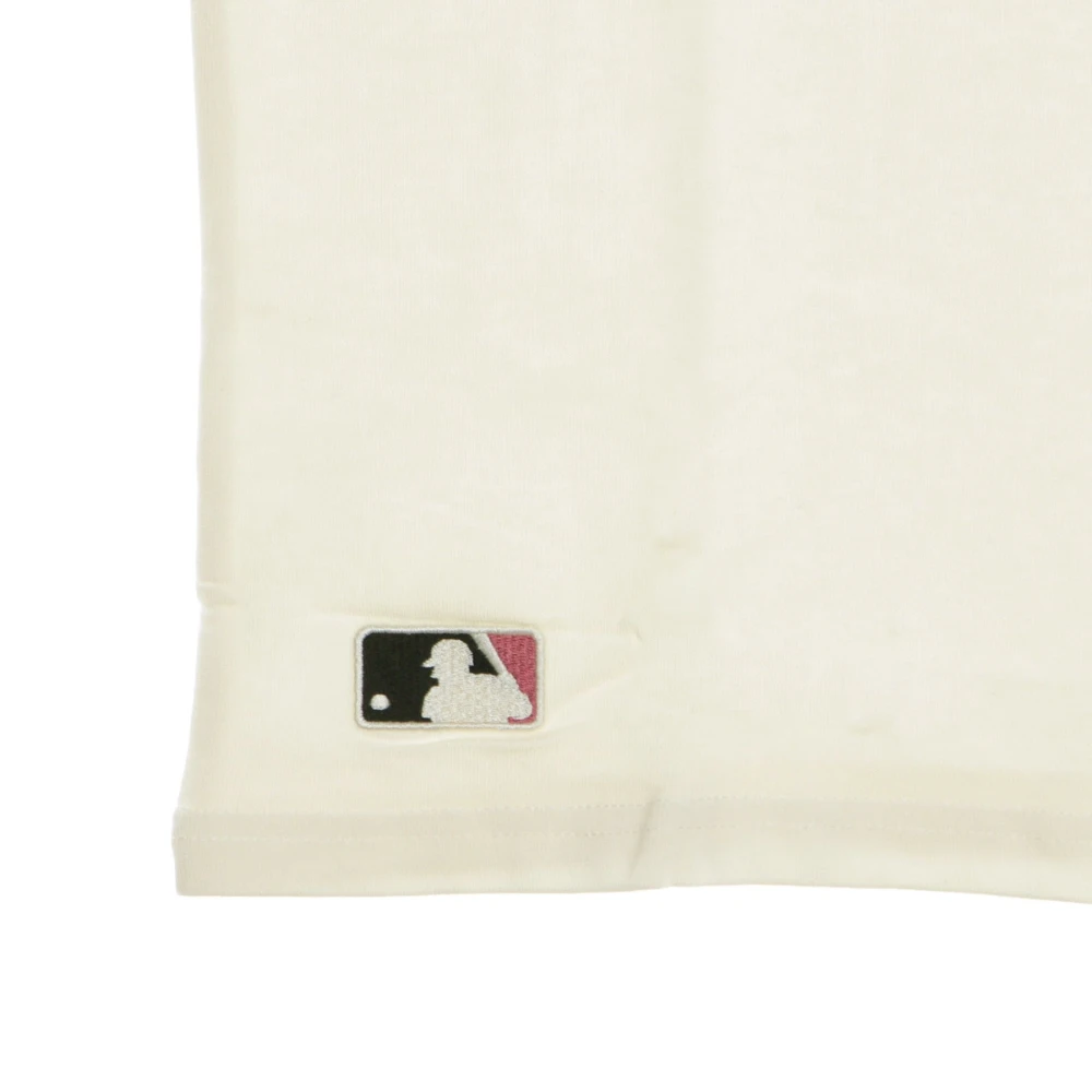 new era Groot Logo Oversized Tee in Off White Zwart Beige Heren