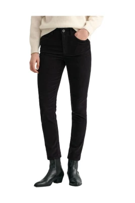Slim Velvet Jeans