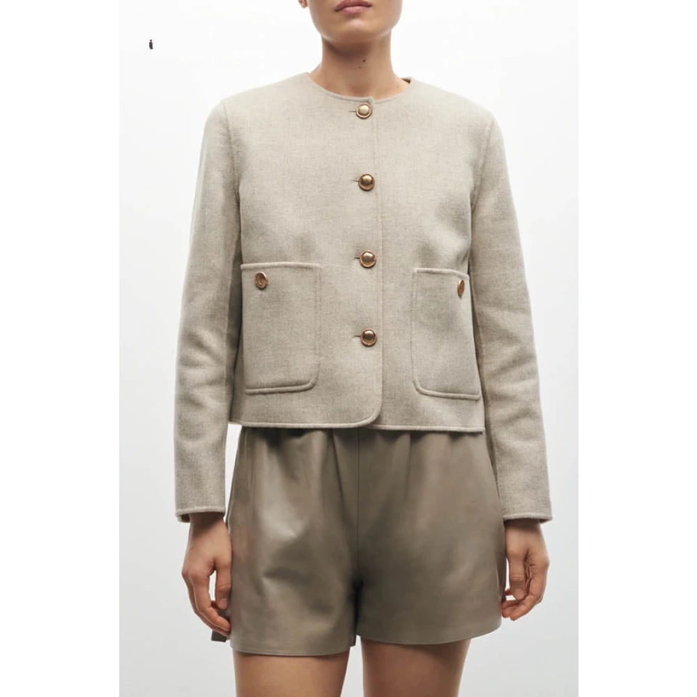 Arma Klassieke wollen jas met hoornknopen Beige Dames