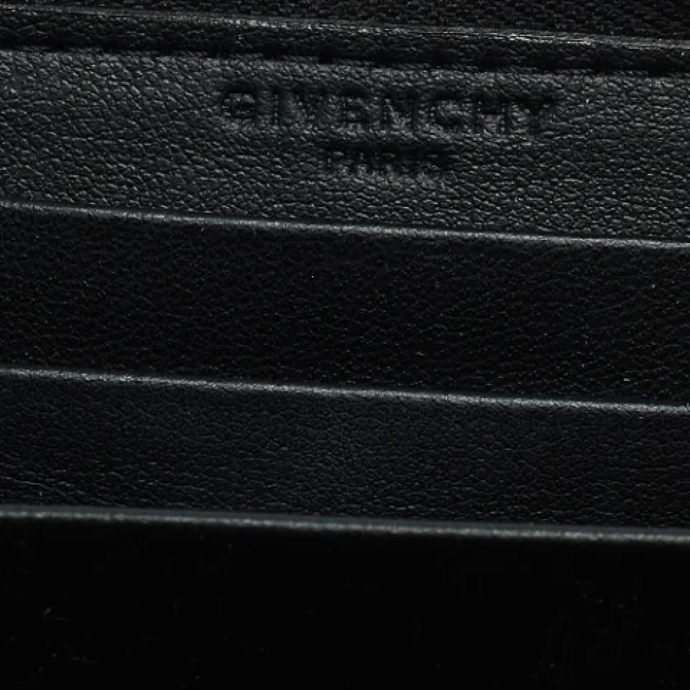Givenchy Pre-owned Coated canvas wallets Black Dames