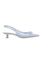 escarpins-bleus-en-cuir-a-bout-pointu
