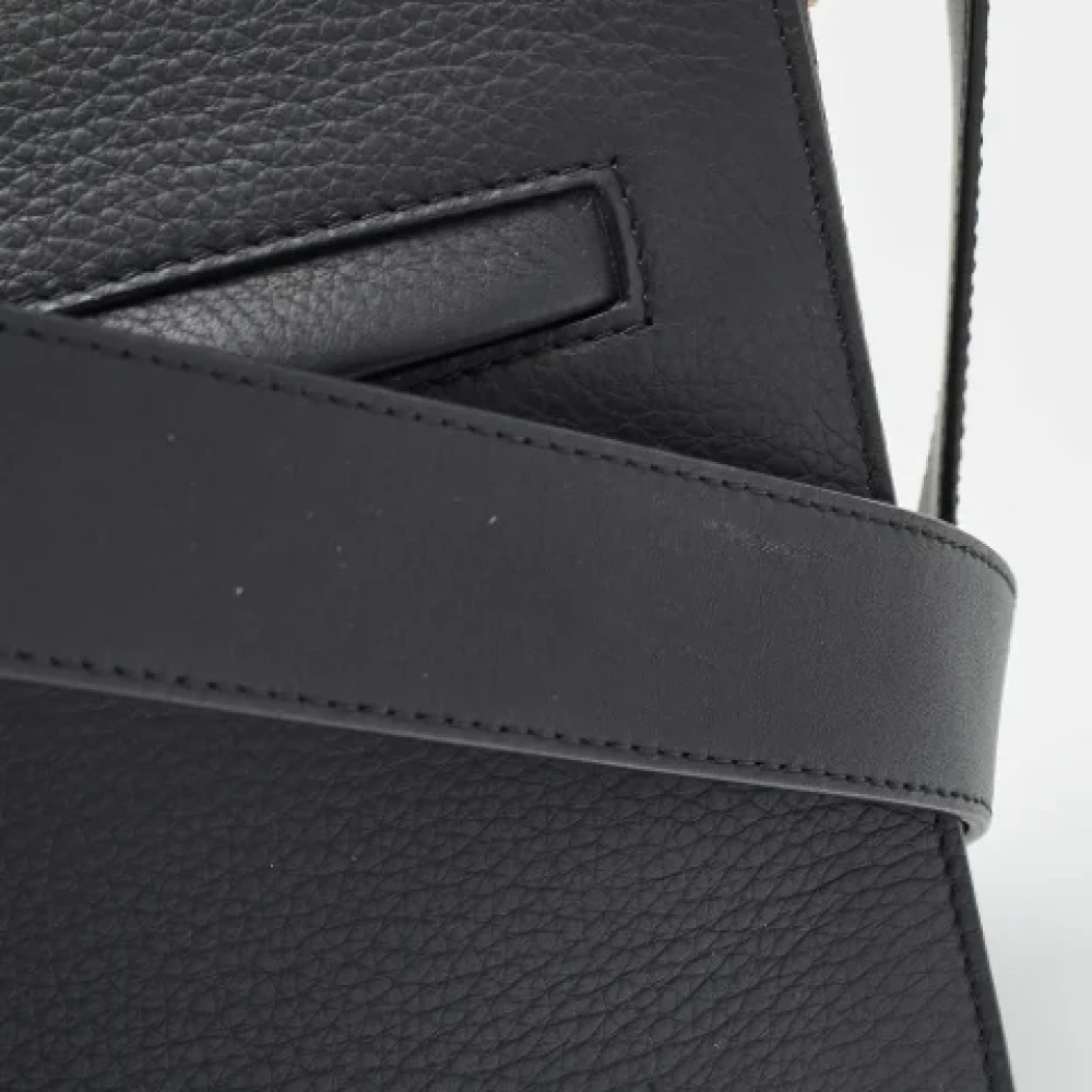 Burberry Vintage Pre-owned Leather shoulder-bags Black Heren