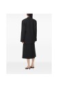 veste-noire-avec-fermeture-a-boucle