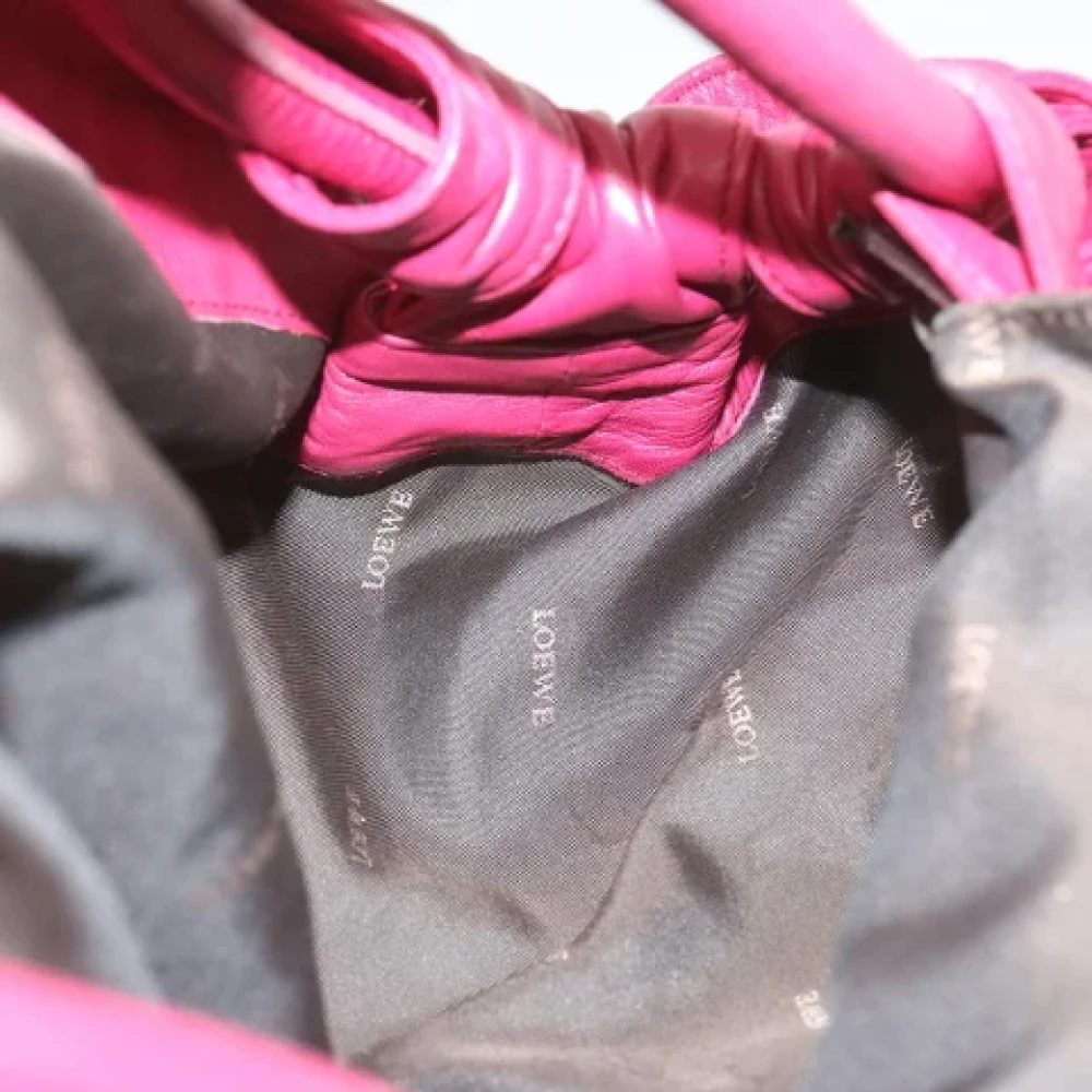 Loewe Pre-owned Leather shoulder-bags Pink Dames