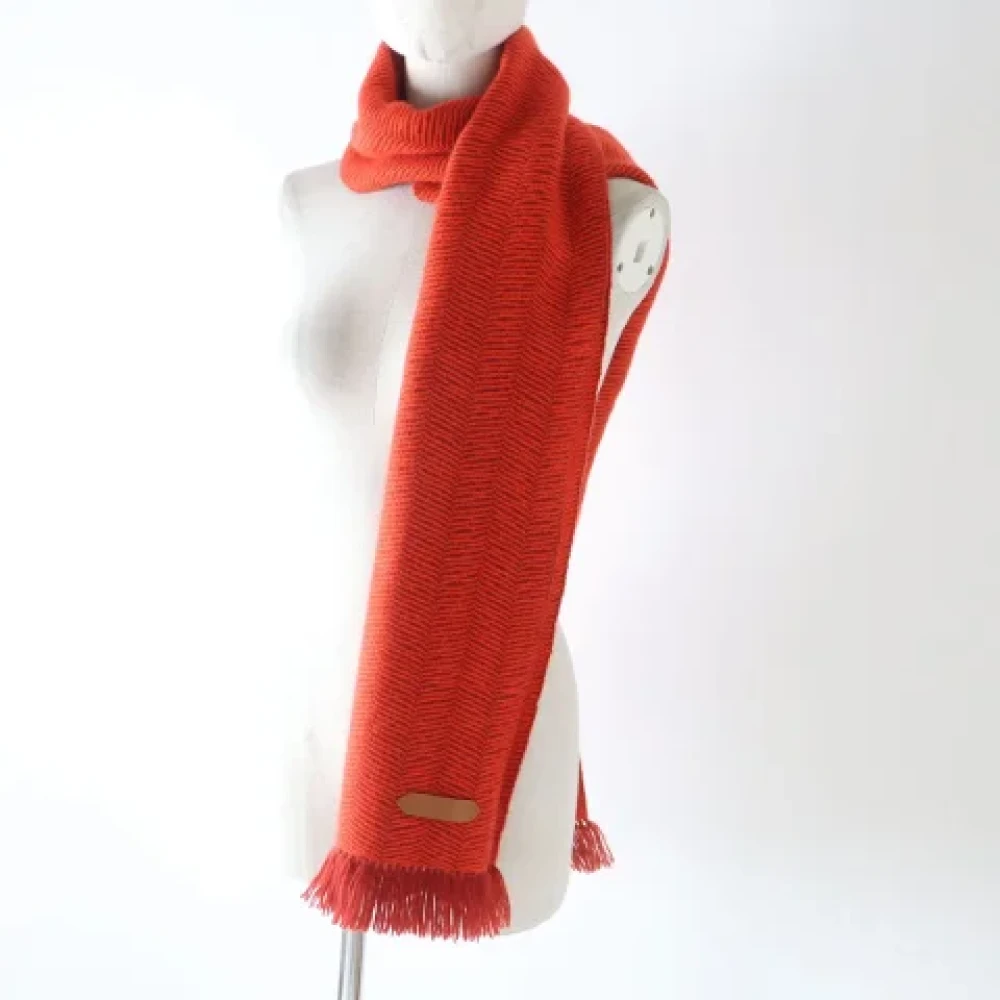 Hermès Vintage Pre-owned Wool scarves Red Dames