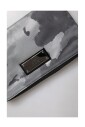 porte-cles-pochette-avec-plaque-logo