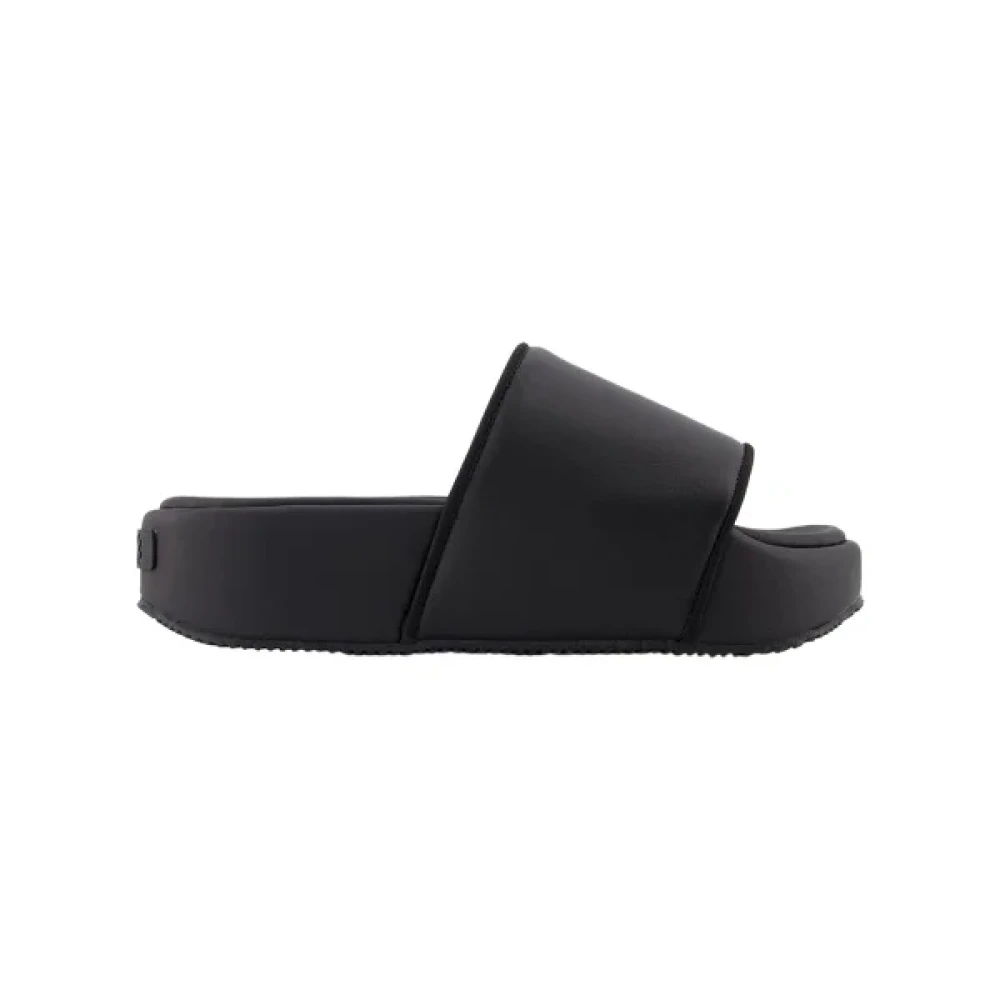 Yohji Yamamoto Pre-owned Leather sandals Black Dames