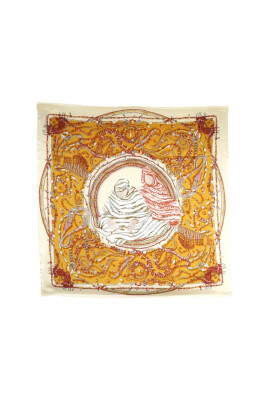 pre-owned-silk-scarves