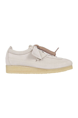 wallabee-toroff-white-suede-laced-shoes