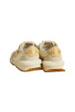sneakers-style-vintage-en-cuir-blanc