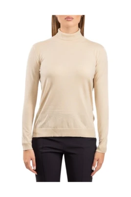 Kiku Turtleneck