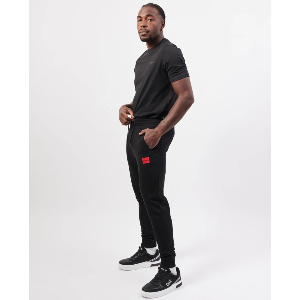 Hugo Boss Zwarte broek met rode logopatch Black Heren