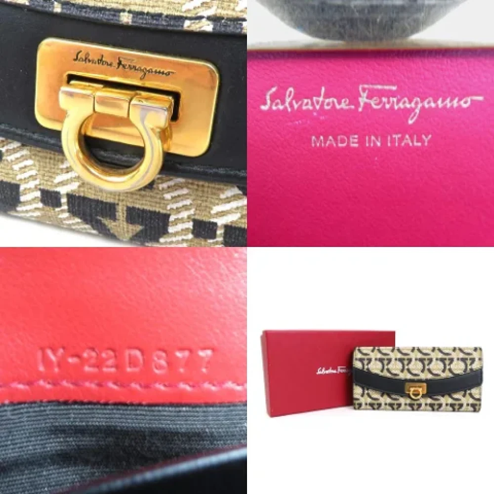 Salvatore Ferragamo Pre-owned Zwarte leren Salvatore Ferragamo portemonnee Black Dames