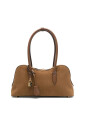 sac-marron-avec-poignee-et-cadenas