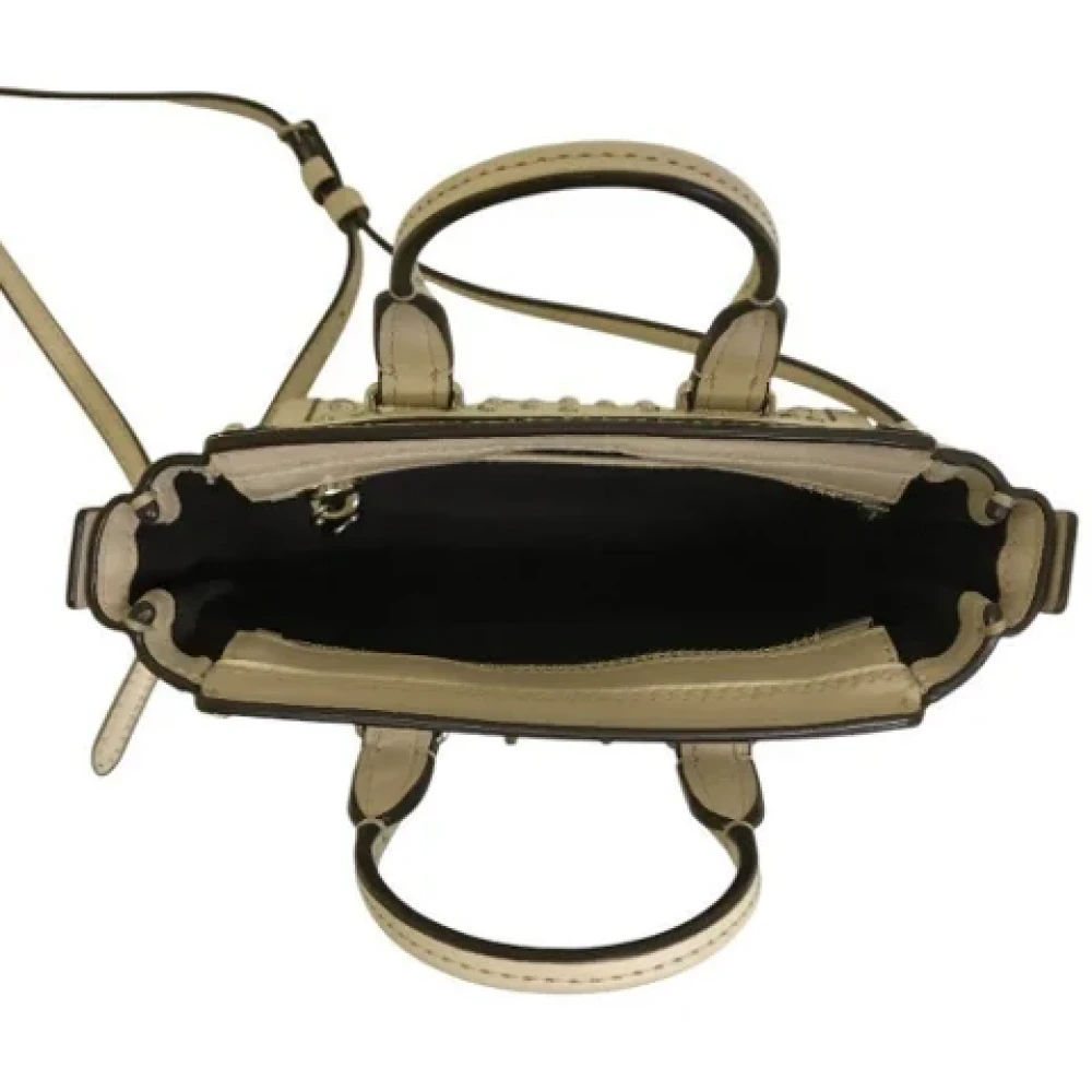 Coach Pre-owned Fabric shoulder-bags Beige Dames