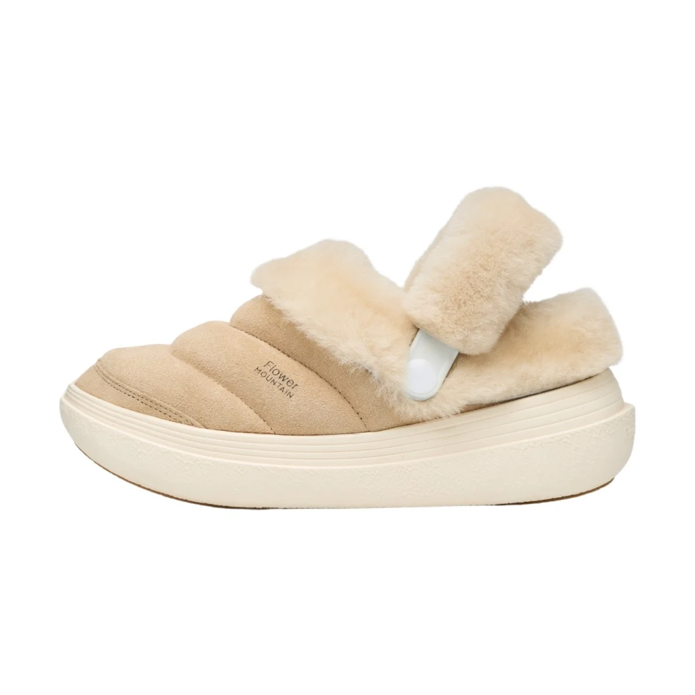 Shoes > Flats > Clogs - - Flower Mountain - Modalova