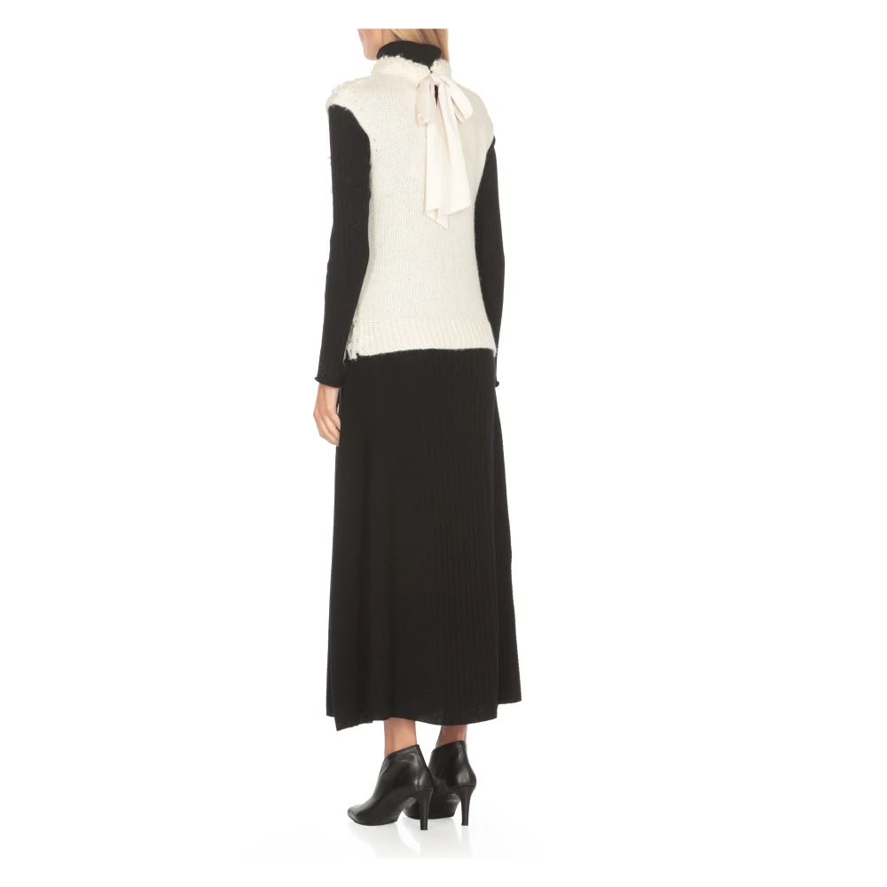 D.Exterior Ivoor Mouwloze Hoge Hals Sweater Beige Dames