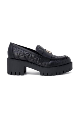 mocassins-a-plateforme-matelasses-chaussures-slip-on