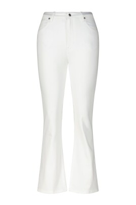 jean-bootcut-moderne-pour-un-style-elegant