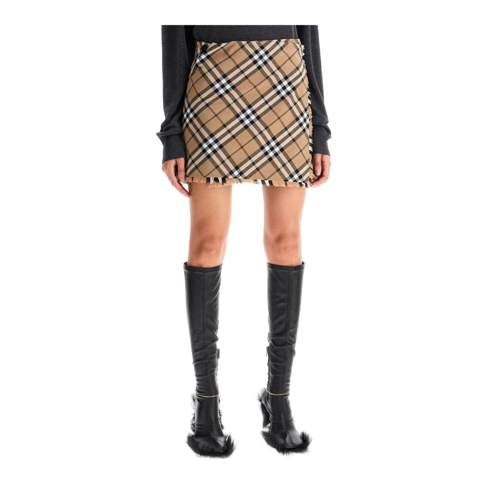 Burberry Check Rok met Wrap Design Beige Dames