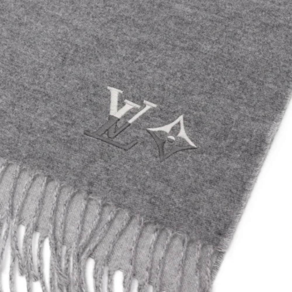 Louis Vuitton Vintage Pre-owned Cashmere scarves Gray Dames
