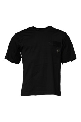 black-logo-patch-cotton-crew-neck-t-shirt