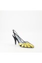 escarpins-en-cuir-noir-et-dore