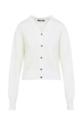 pull-blanc-aw25-superposition-elegante