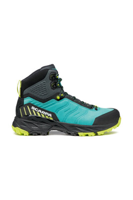 trekking-boots