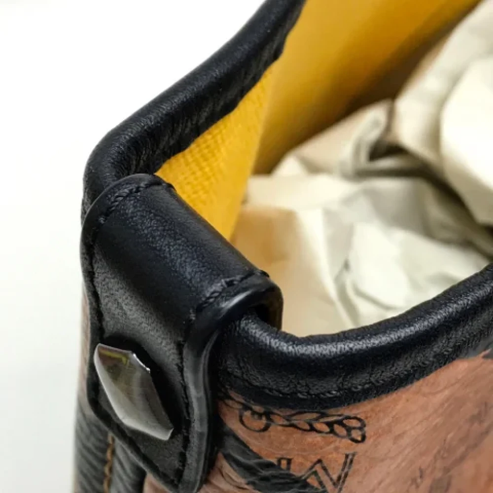 MCM Pre-owned Leather shoulder-bags Brown Dames