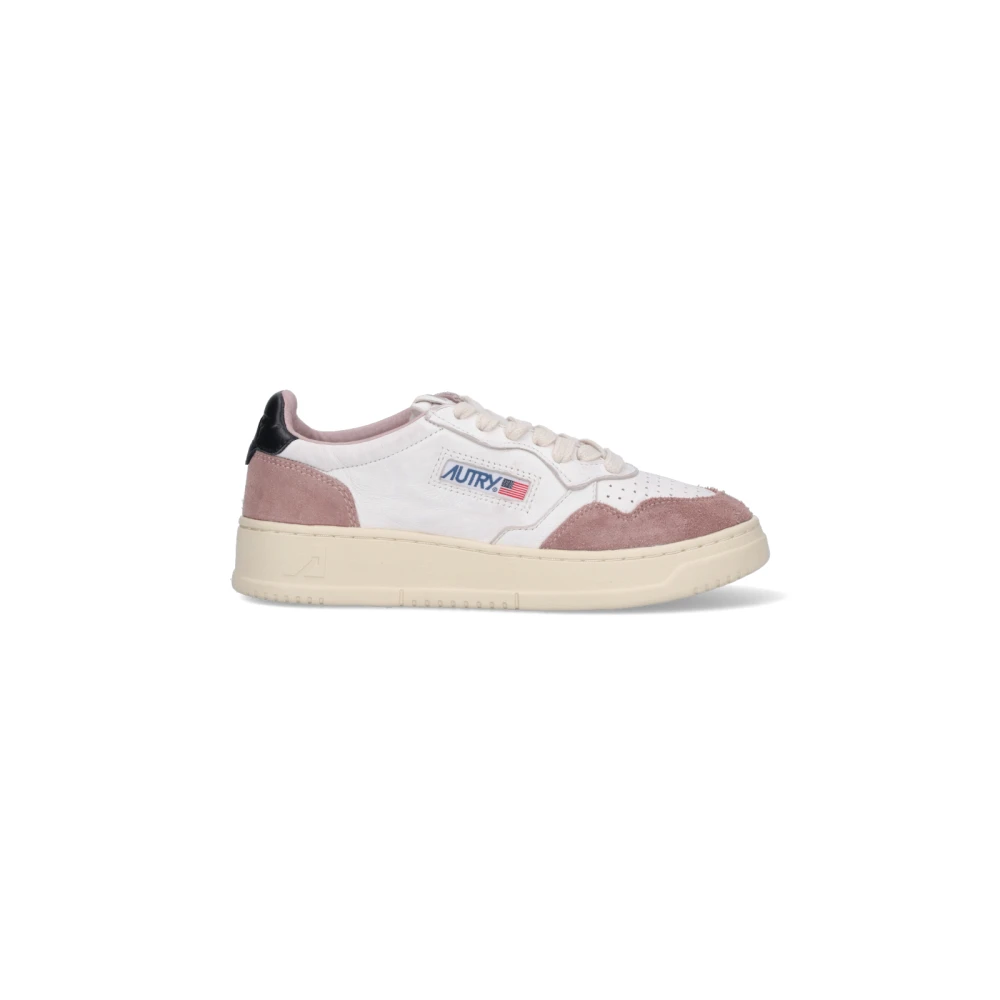 Autry Vintage-geïnspireerde leren sneakers met iconische groene hak Beige