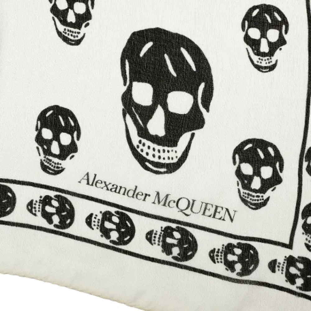 alexander mcqueen Silk scarves White Dames