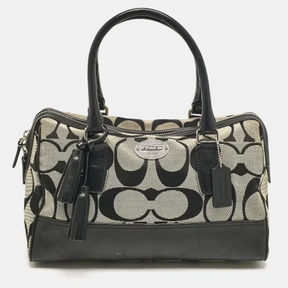 Coach Pre-owned Canvas handbags Black Dames