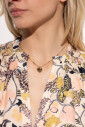 collier-avec-pendentif