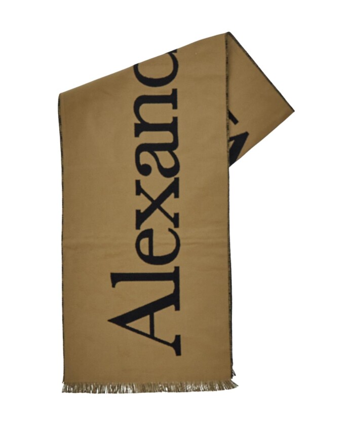 classic-logo-scarf-timeless-design