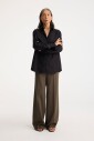 chemise-noire-a-double-poignet
