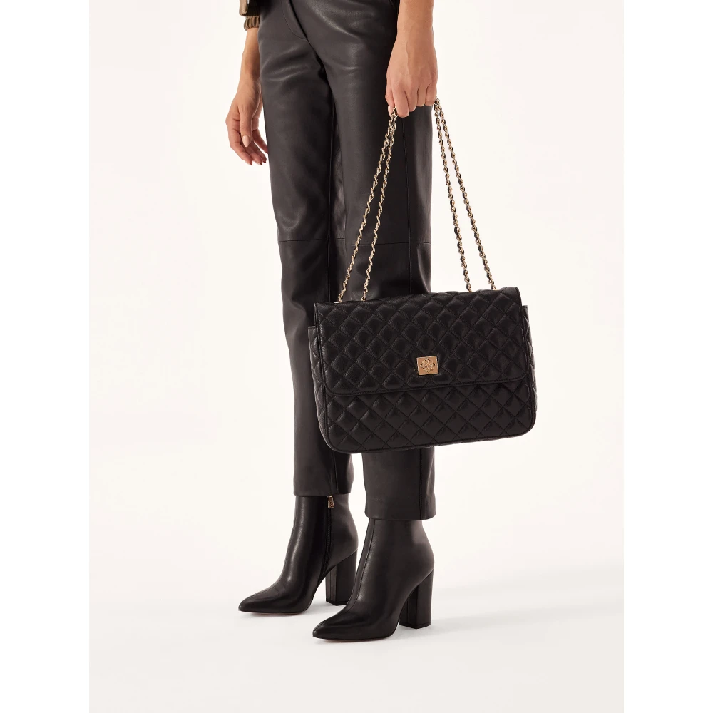 Kazar Zwarte leren schoudertas met gewatteerd patroon Black Dames