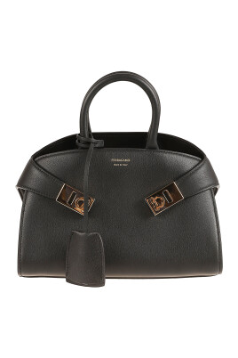 black-hug-mini-bags