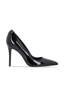 black-stylish-womens-pumps