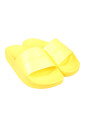 tongs-en-caoutchouc-jaune-avec-logo