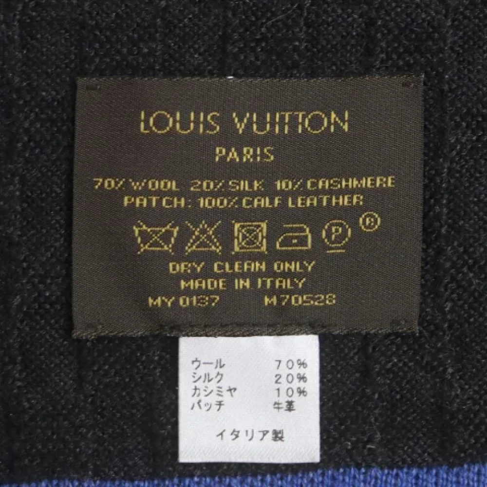 Louis Vuitton Vintage Pre-owned Silk scarves Gray Heren