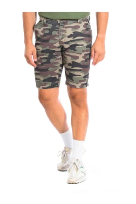 Militärgröna Bermudashorts