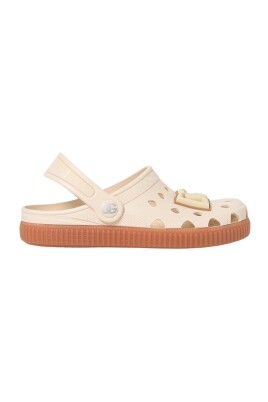 perforated-rubber-clogs